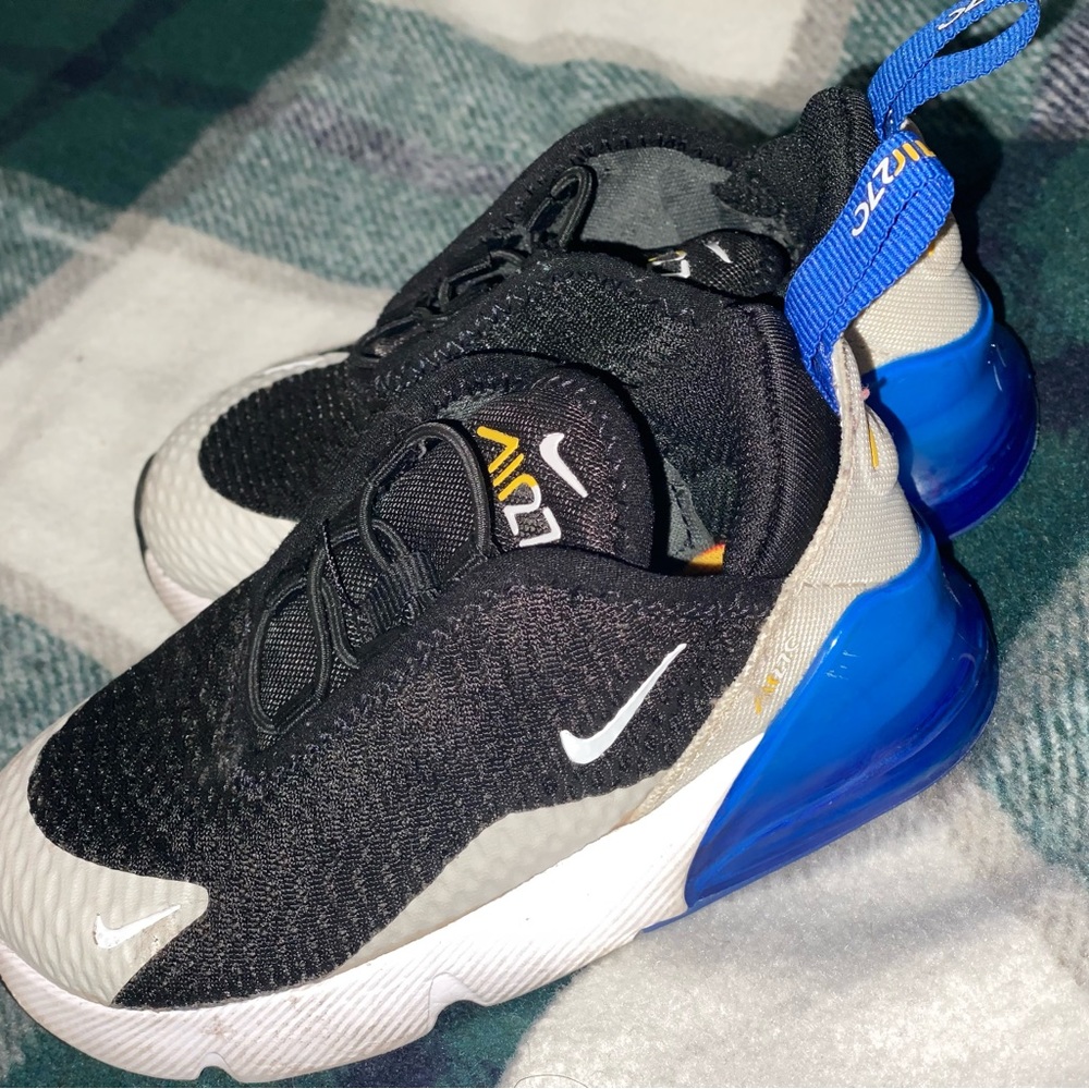 Nike 270 gently used